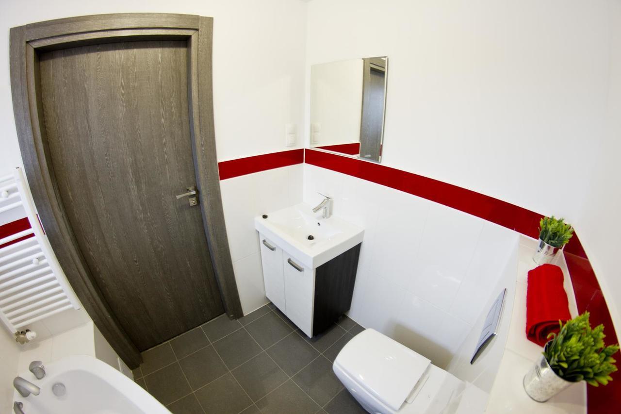 Park Apartament Жешов Екстериор снимка