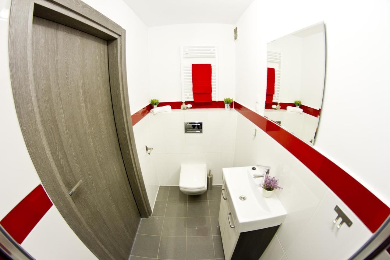 Park Apartament Жешов Екстериор снимка